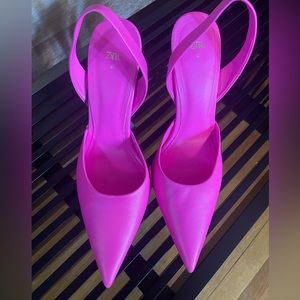 Hot pink sling back pumps